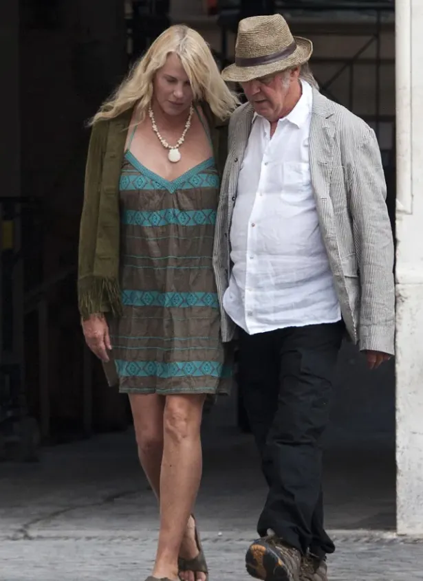 Daryl Hannah Net Worth 2026 A Complete Look at Her Life, Career, and Wealth