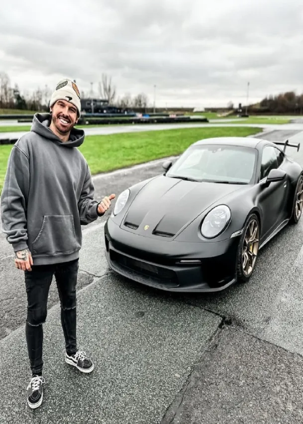 Mat Armstrong Net Worth 2026 YouTube Earnings, Age, Girlfriend, Career, and Luxury Lifestyle