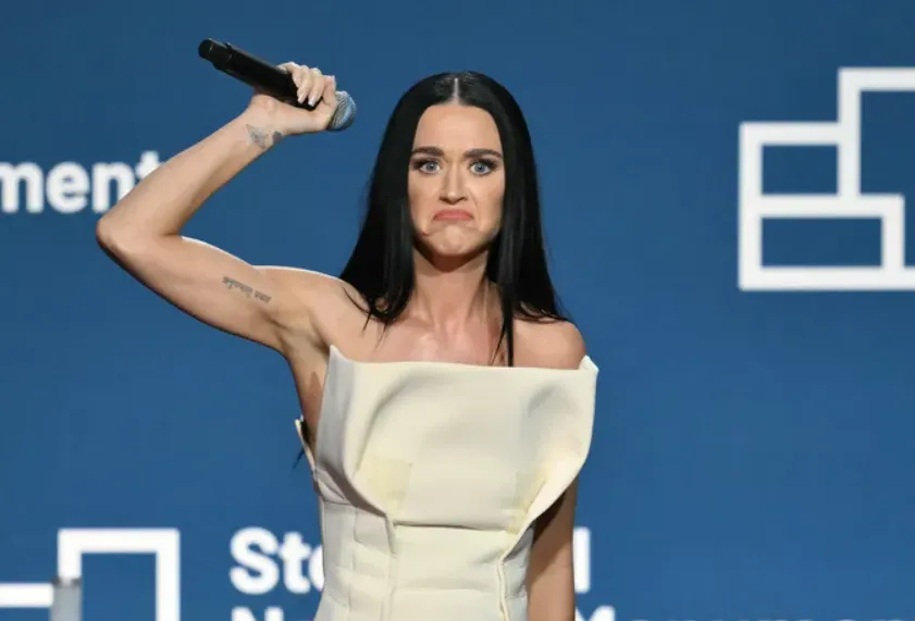 Katy Perry Height, Age, Net Worth, Relationship, Career & More