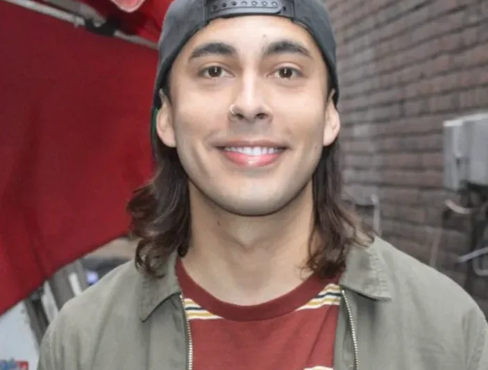 Vic Fuentes Height, Age, Net Worth, Relationship, Career & More