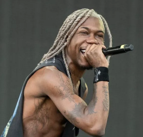 Destroy Lonely Age, Biography, Net Worth, Height, Career & Lifestyle