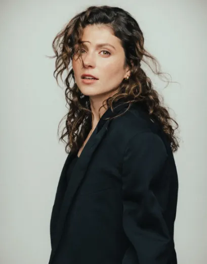 Emily Bader Age, Biography, Net Worth, Height, Career, Relationship & More